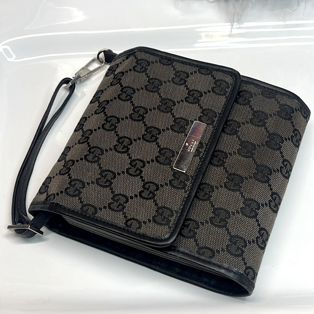 RARE!!!! GUCCI VINTAGE CD/DVD CASE